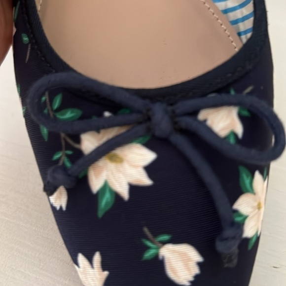 Draper James  Navy Fabric Floral Print Fairy Core Ballet Flats With Bow 7.5 - Picture 8 of 9